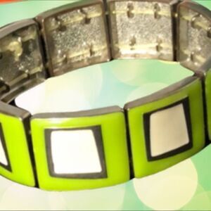 Retro style green and white bracelet